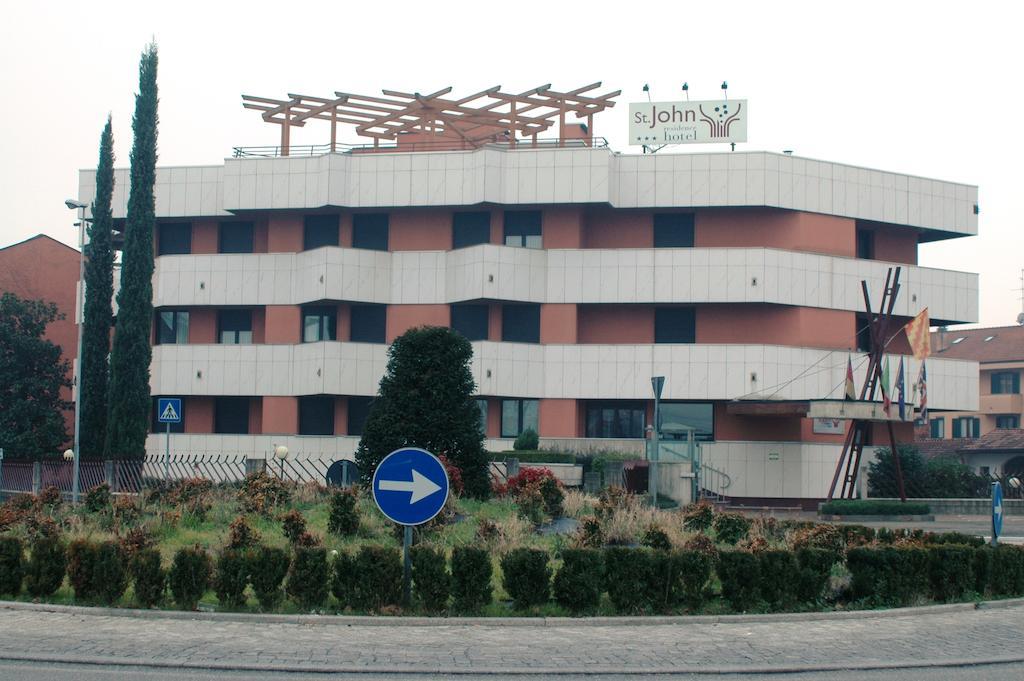 Hotel St John Desio Luaran gambar
