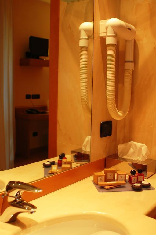 Hotel St John Desio Bilik gambar