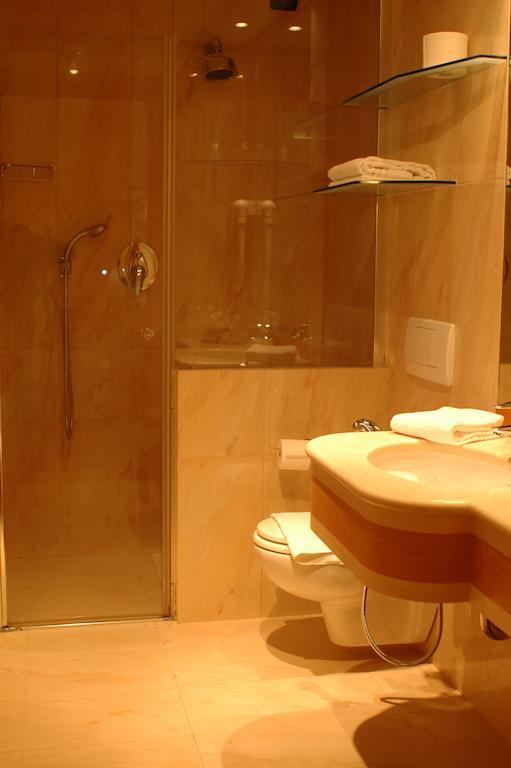 Hotel St John Desio Luaran gambar
