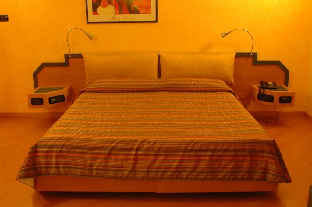 Hotel St John Desio Luaran gambar