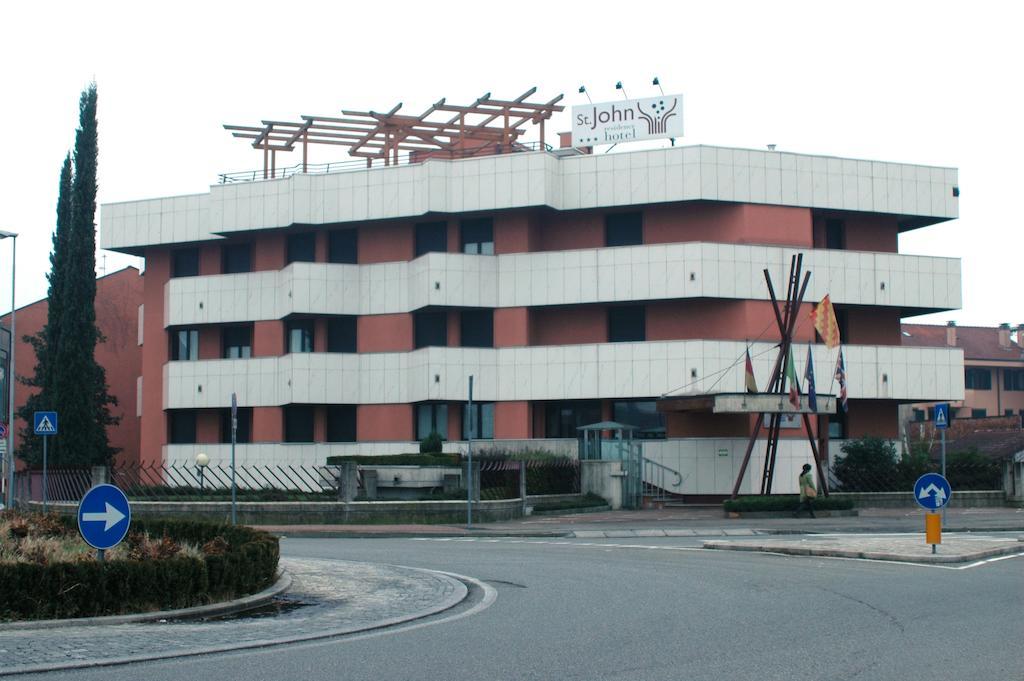 Hotel St John Desio Luaran gambar