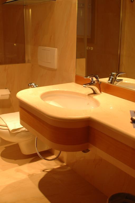 Hotel St John Desio Luaran gambar