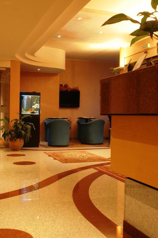 Hotel St John Desio Luaran gambar