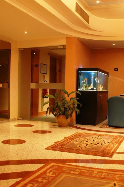 Hotel St John Desio Luaran gambar